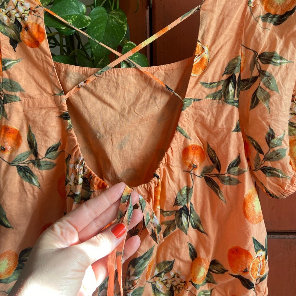 Loft Orange Pattern Cropped Top 🍊 - Picture 8 of 9